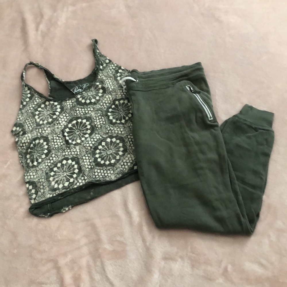 Olive Green Cropped Tee & Jogger Set